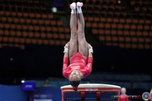 den ph simone ferraro sfa07667 copia